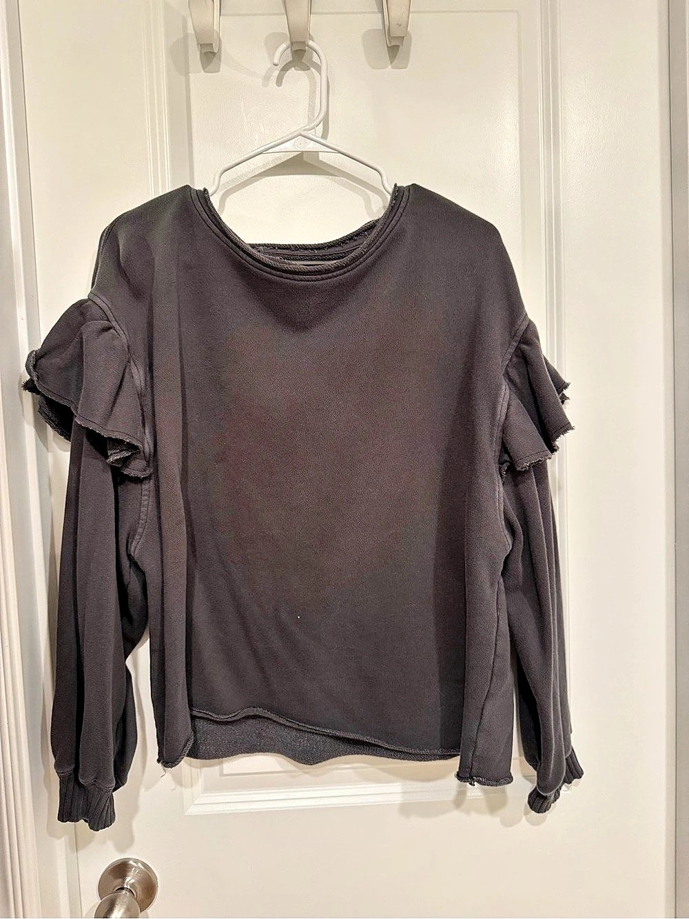 Aerie Charcoal Ruffle Sleeve Sweatshirt